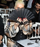 Christina_Aguilera_-_PFW_Jean_Paul_Gaultier_Haute_Couture_FallWinter_2019_2020_on_July_03-27.jpg