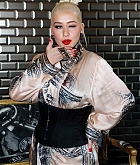 Christina_Aguilera_-_PFW_Jean_Paul_Gaultier_Haute_Couture_FallWinter_2019_2020_on_July_03-48.jpg