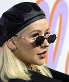 Christina_Aguilera_-_Stella_McCartney_Show_in_Hollywood2C_CA_on_January_16-12.jpg