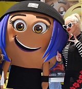 Christina_Aguilera_-__Emoji__Premiere_in_Los_Angeles_on_July_23-107.jpg