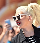 Christina_Aguilera_-__Emoji__Premiere_in_Los_Angeles_on_July_23-151.jpg