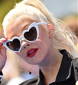 Christina_Aguilera_-__Emoji__Premiere_in_Los_Angeles_on_July_23-156.jpg