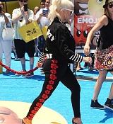 Christina_Aguilera_-__Emoji__Premiere_in_Los_Angeles_on_July_23-81.jpg