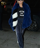 Christina_Aguilera_-_out_for_dinner_at_Delilah_restaurant_in_Hollywood_on_November_3-16.jpg