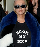 Christina_Aguilera_-_out_for_dinner_at_Delilah_restaurant_in_Hollywood_on_November_3-23.jpg