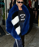 Christina_Aguilera_-_out_for_dinner_at_Delilah_restaurant_in_Hollywood_on_November_3-28.jpg