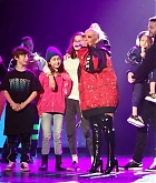 Christina_Aguilera_-_performing_for_a_New_Year_s_Eve_Performance_at_Zappos_Theatre_in_Las_Vegas2C_NV__12312019-15.jpg