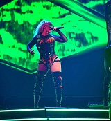 Christina_Aguilera_Performs_At_The_O2_Arena_285129.jpg