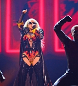 Christina_Aguilera_Performs_At_The_O2_Arena_287929.jpg