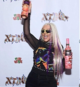 Christina_Aguilera_X_Fun_Wine_LA_Pride_Pop_Up_28429.jpg