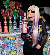 Christina_Aguilera_X_Fun_Wine_LA_Pride_Pop_Up_28829.jpg