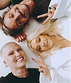 Cosmopolitan_BTS_2018-02.jpg