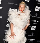 Harper_s_BAZAAR_Celebrates__ICONS_By_Carine_Roitfeld__-_September_7-12~0.jpg