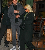 In_Brentwood_-_August_1401.jpg