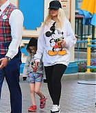 In_DisneyLand_-_May_7-02.jpg