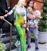 In_New_York_City_-_September_07_283529.jpg