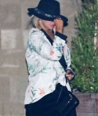 Leaving_Soho_House_in_Malibu_on_August_1-04.jpg