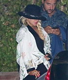 Leaving_Soho_House_in_Malibu_on_August_1-06.jpg
