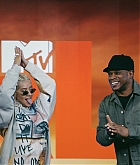 MTV_s_TRL_-_June_15-02.jpg