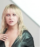 Paper_Magazine_Interview_2018_28Chapter_one_Feminism29-09.jpg