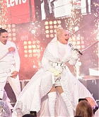 Performing_Dick_Clark_s_New_Year_s_Rockin__Eve_With_Ryan_Seacrest_2019_-_December_31-09.jpg