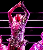 Performing_Ziggo_Dome_in_Amsterdam2C_Netherlands-08.jpg