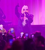 amfAR_Gala_Cannes_2022_-_Show13.jpg
