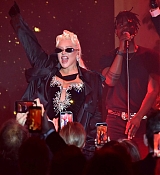 amfAR_Gala_Cannes_2022_-_Show_28929.jpg