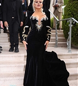 amfAR_Gala_Cannes_2022_-_VIP_Arrivals15.jpg