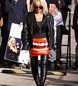 at_Jimmy_Kimmel_Live_on_October_16_282029.jpg