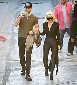 at_Jimmy_Kimmel_Live_on_October_16_283129.jpg