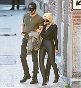 at_Jimmy_Kimmel_Live_on_October_16_283229.jpg