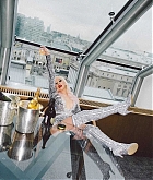 xtina-02~1.jpg