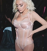 xtina_09.jpg