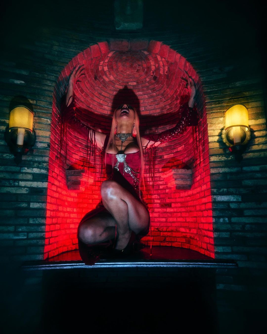 xtina_07~0.jpg