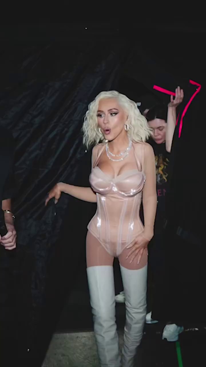 xtina_08.jpg