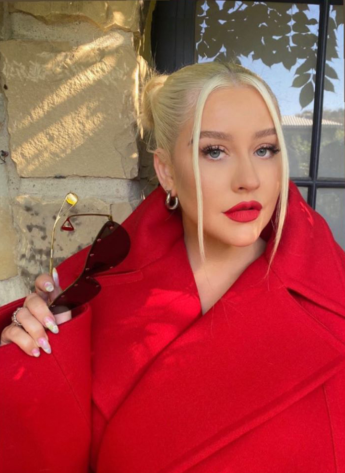 xtina_117819416_748065789377392_4613764857317031515_n.jpg