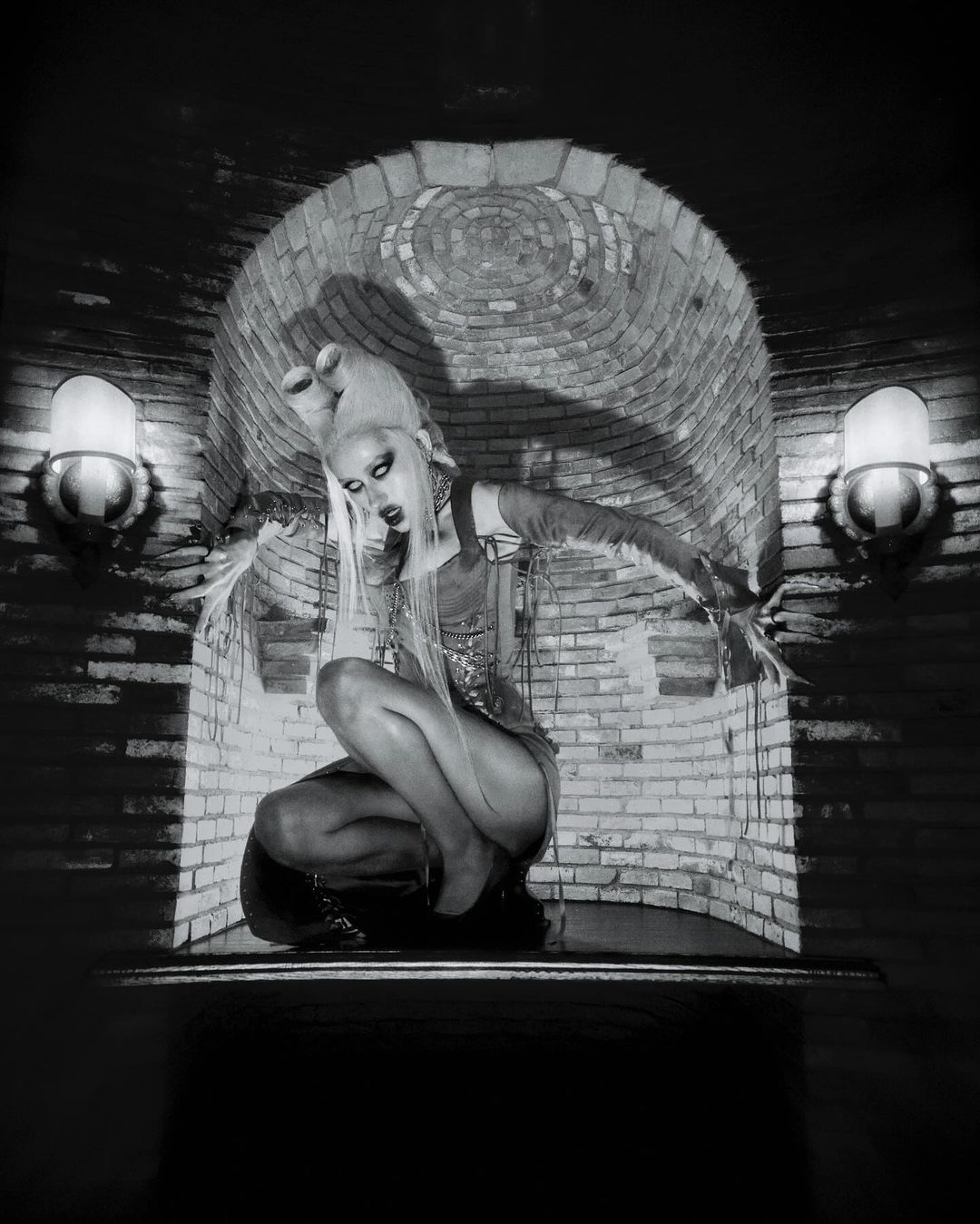 xtina_12~0.jpg
