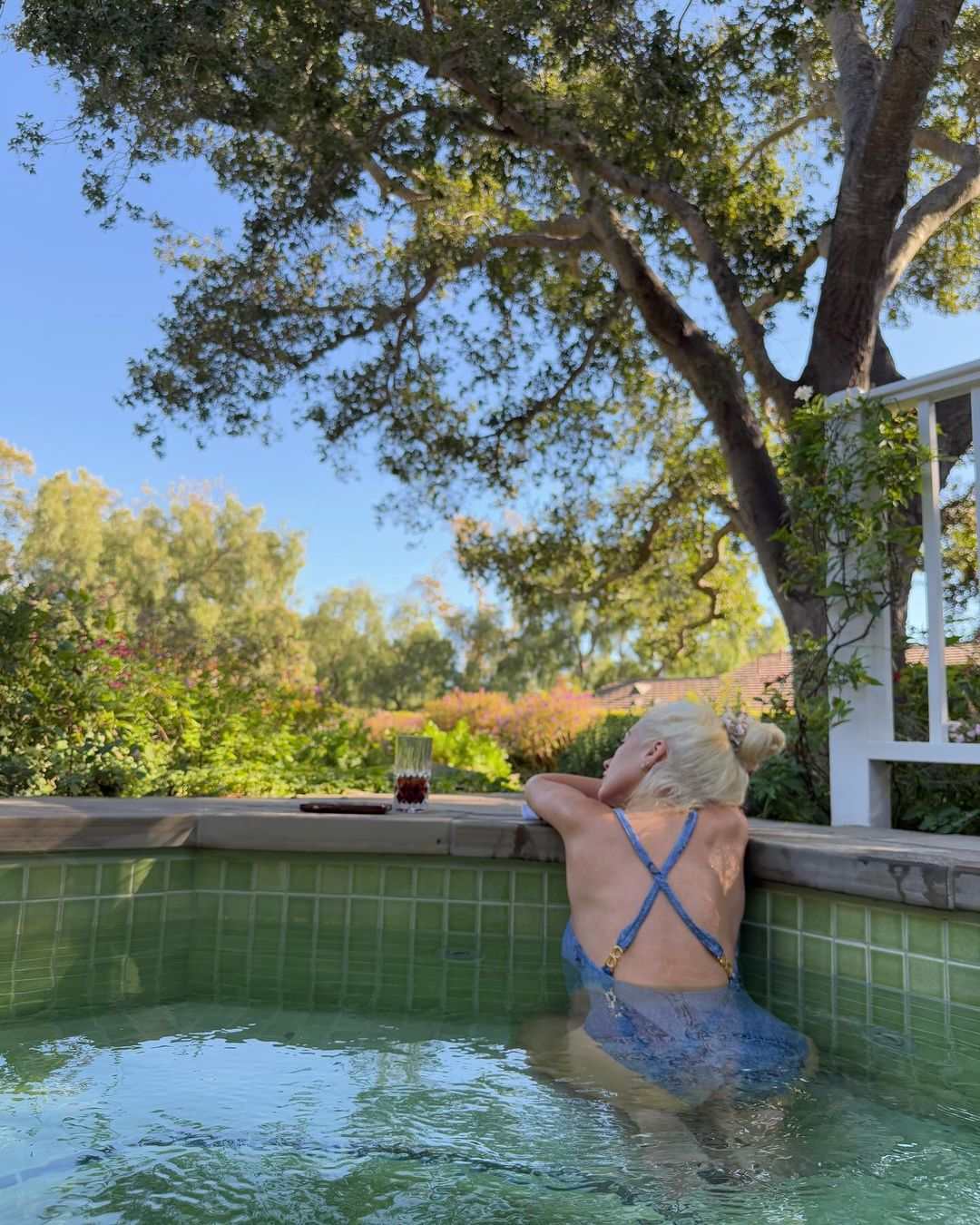xtina_13~1.jpg