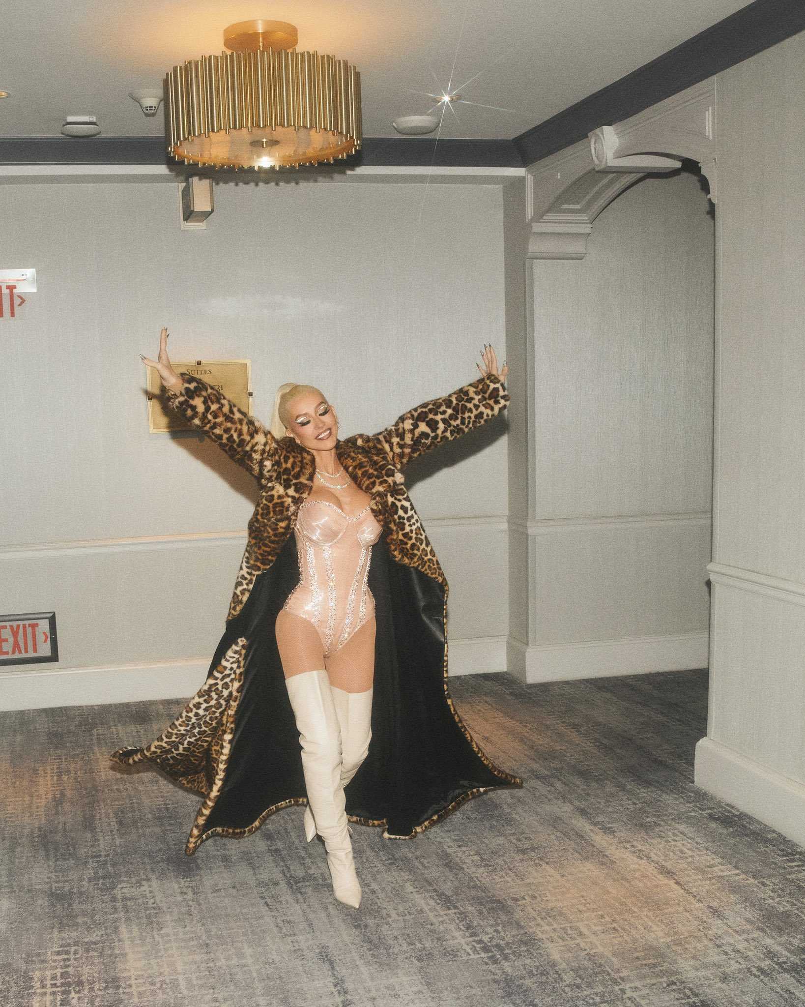 xtina_281029~0.jpg