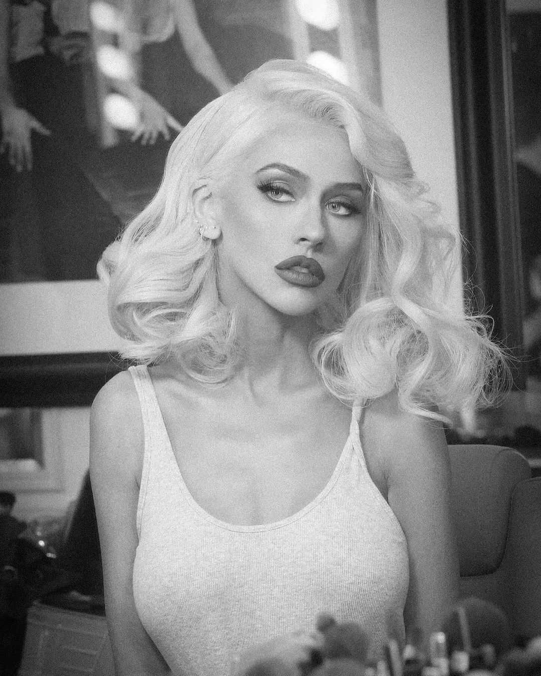 xtina_28429~2.jpg